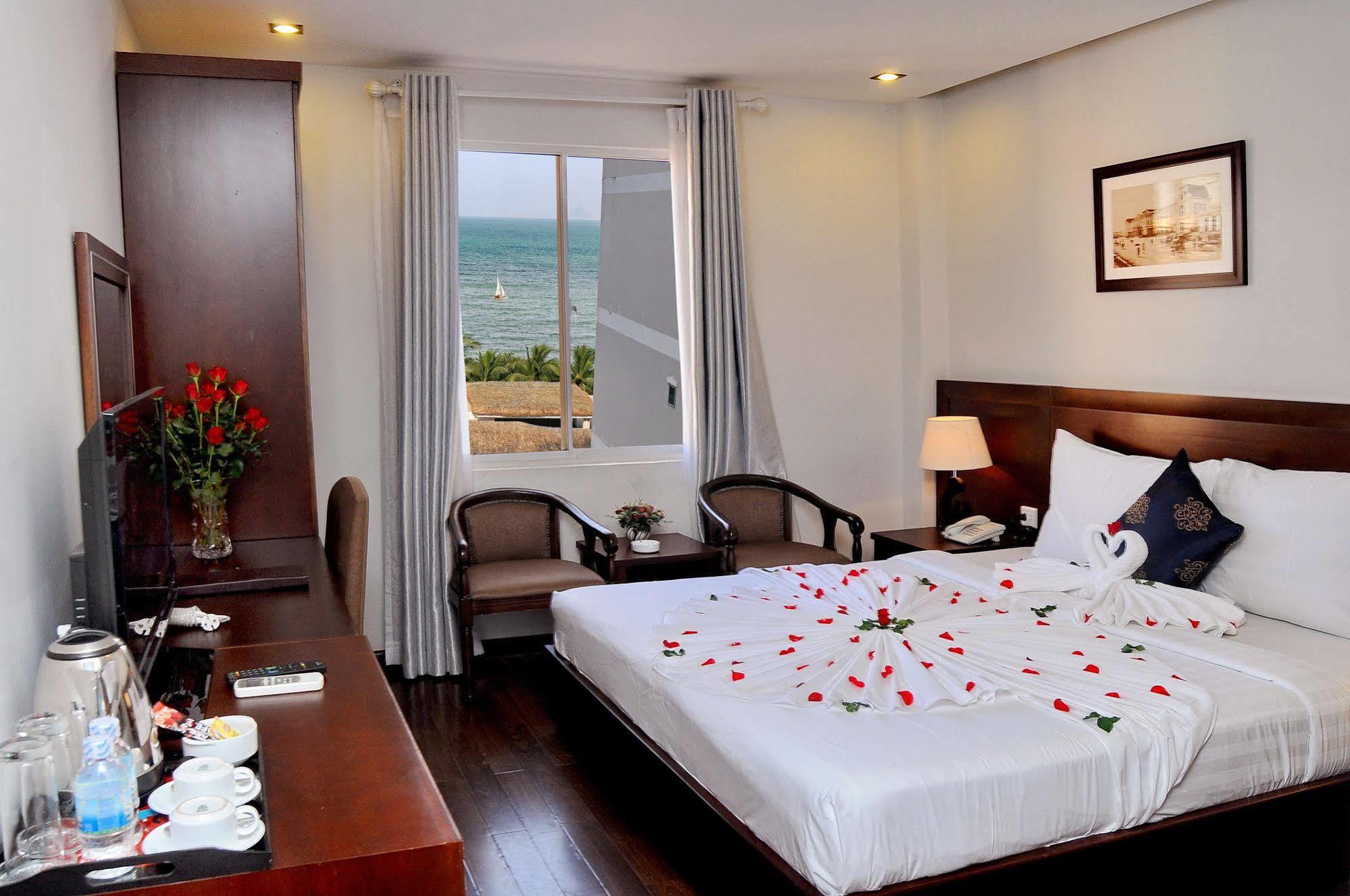 Bella Begonia Hotel Nha Trang Exterior photo